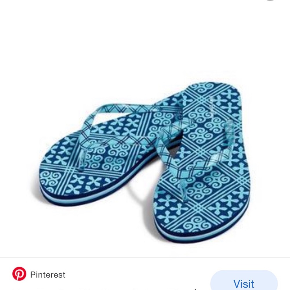 Vera Bradley Cuban Tile Flip Flops size 5-6 - Picture 3 of 3